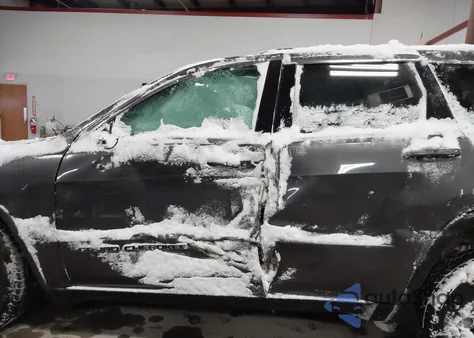 2017 Jeep Grand Cherokee Laredo 4X4 z USA, uszkodzony, nr VIN 1C4RJFAG8HC889627